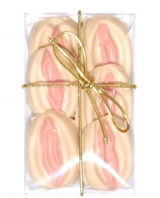 Bite size pussies - white chocolate pack of 6